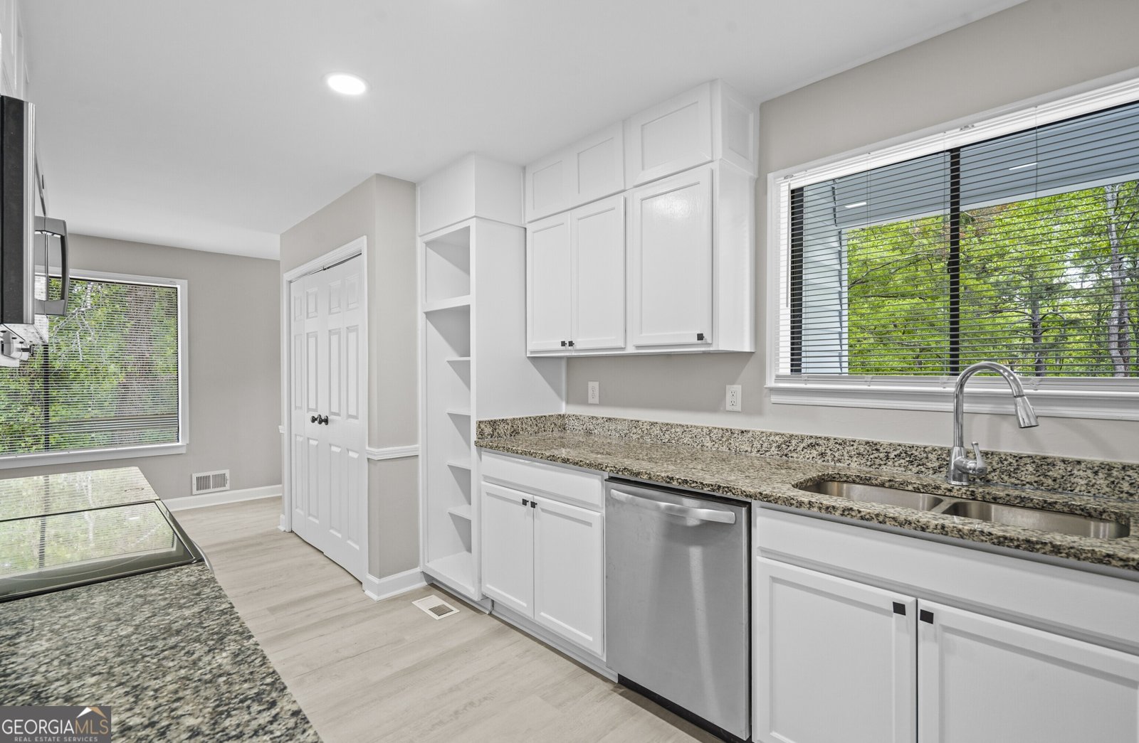 1819 Laurel Ridge Drive Conyers - 13