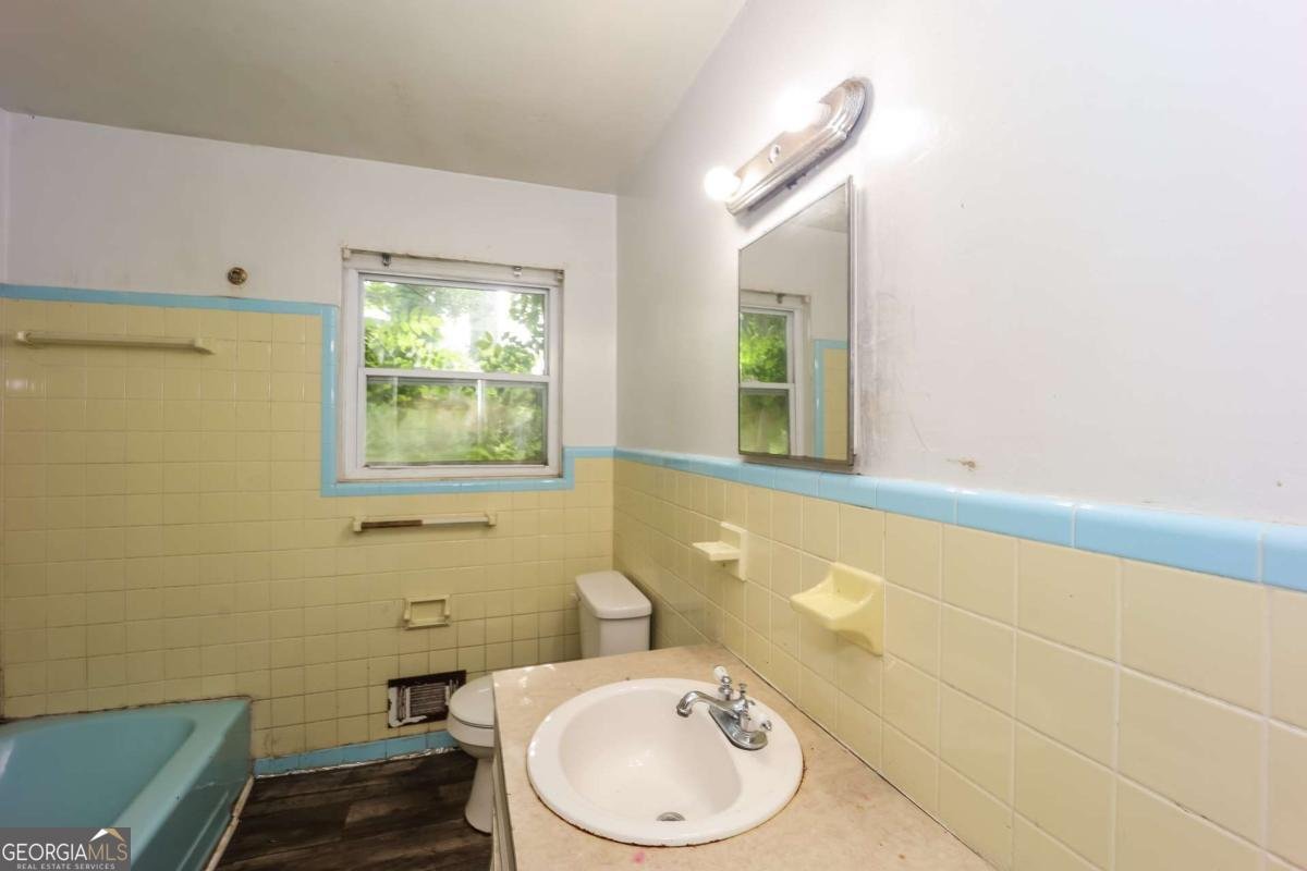 3179 Dogwood Drive Atlanta - 2
