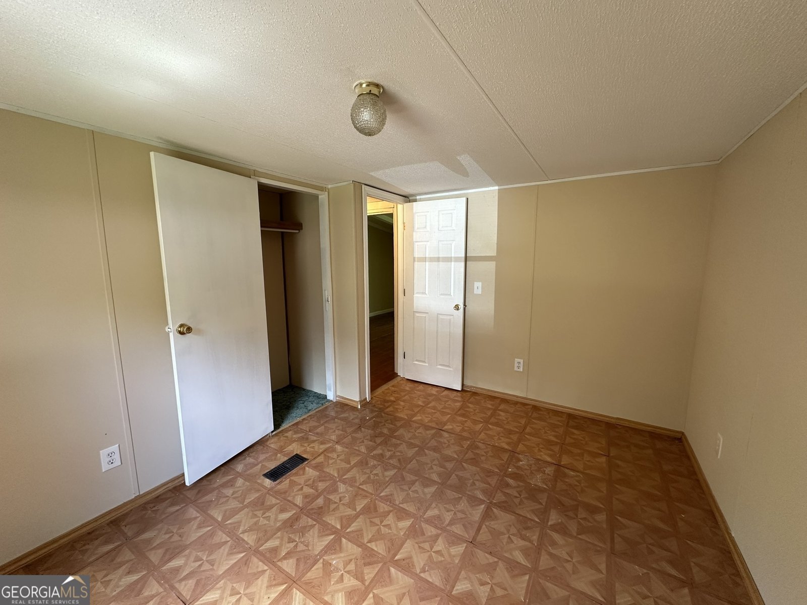299 299 Oakwood Lane Toccoa - 3