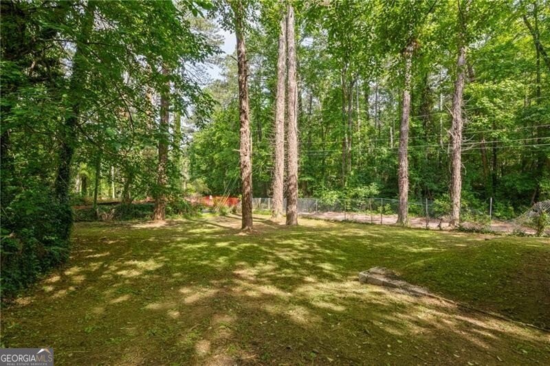 2889 Macon Drive Atlanta - 35