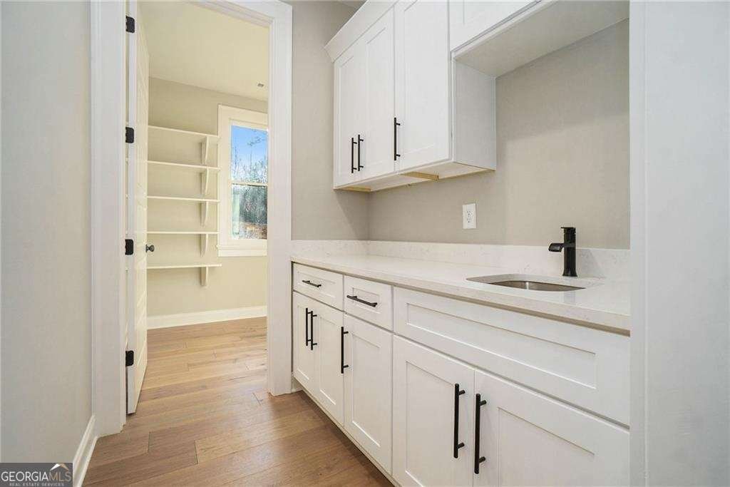 526 Spring Place Road White - 14
