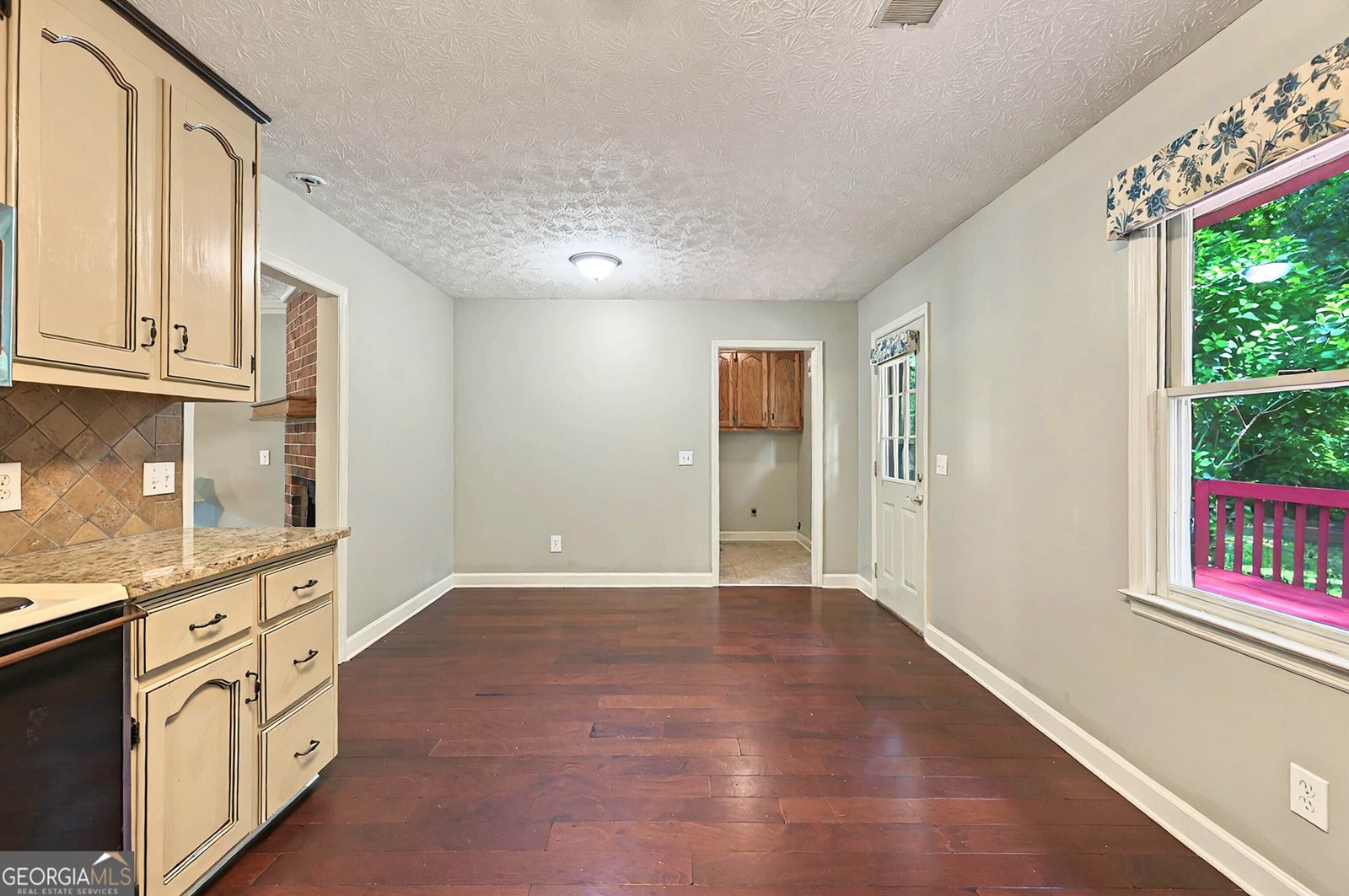 299 Fieldview Drive Auburn - 11