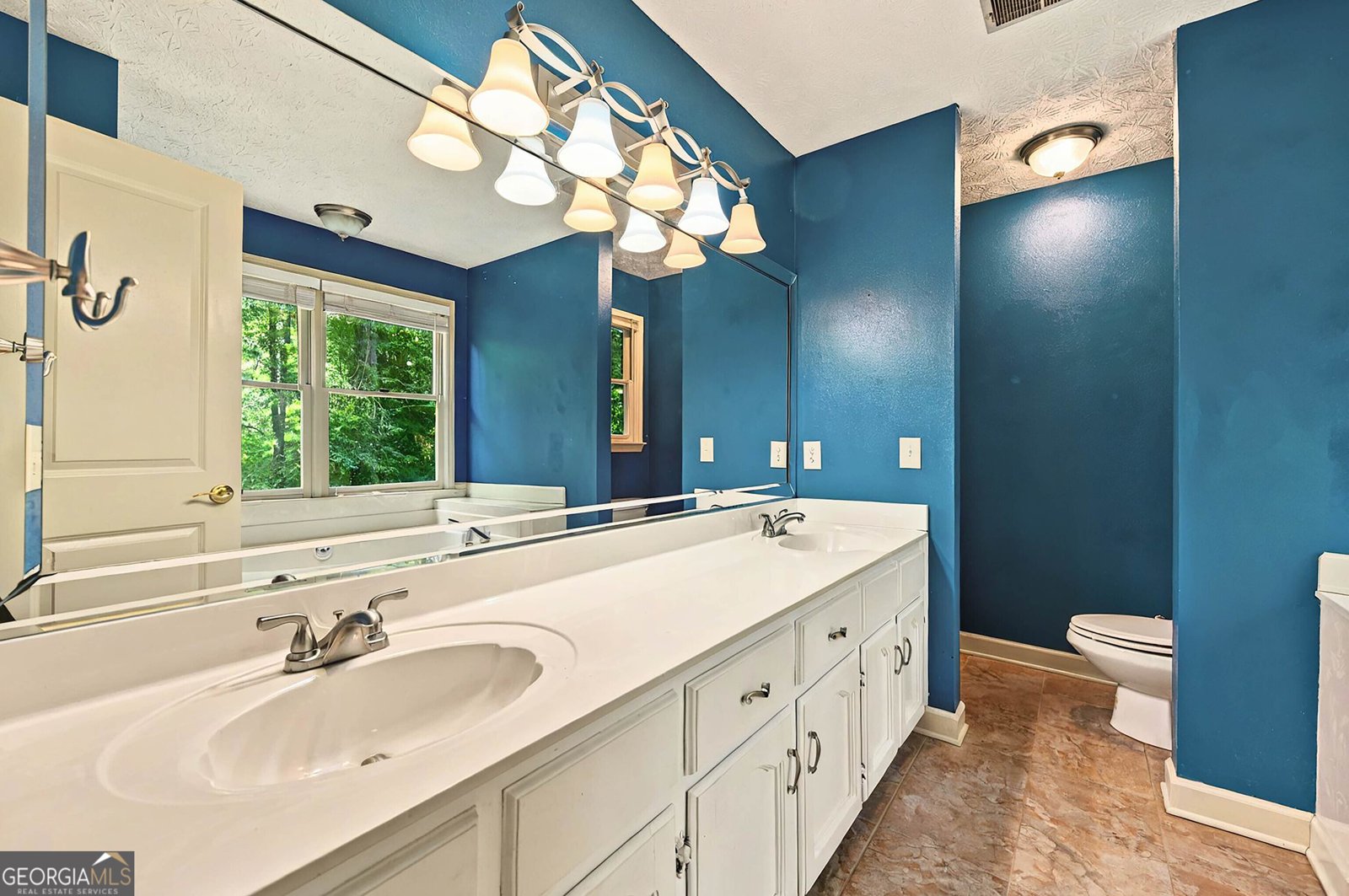 299 Fieldview Drive Auburn - 15