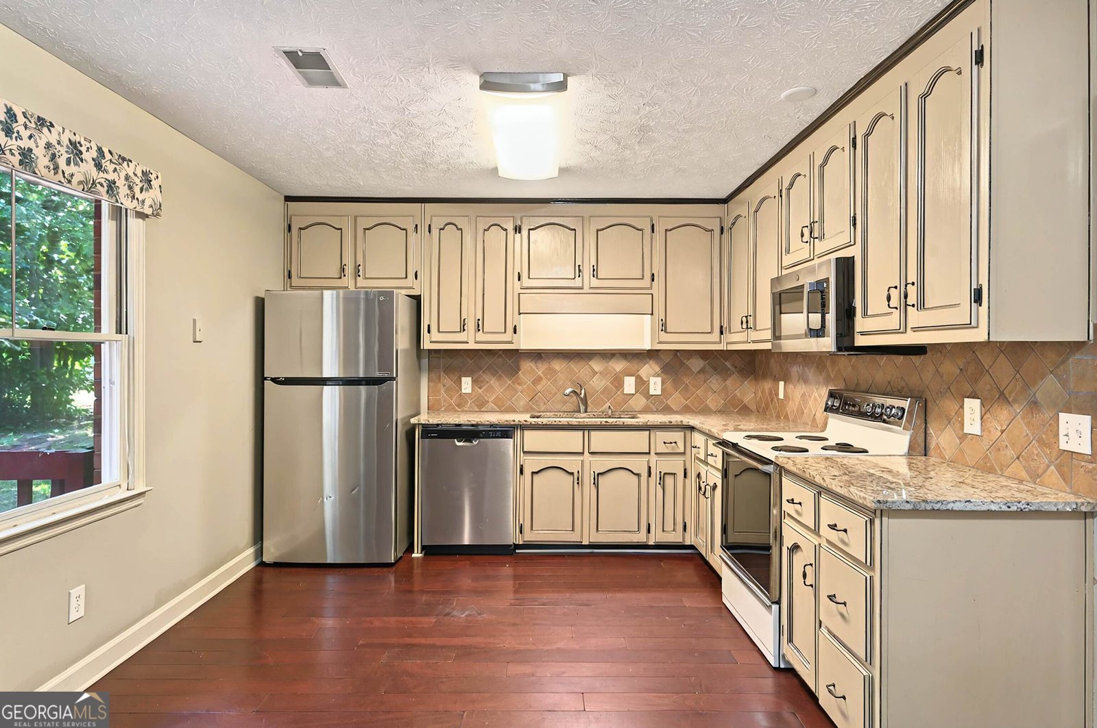 299 Fieldview Drive Auburn - 9