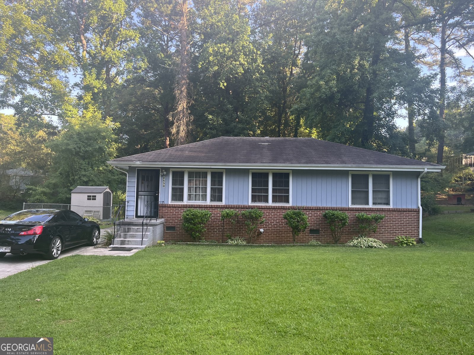 2530 Old Colony Road East Point - 1