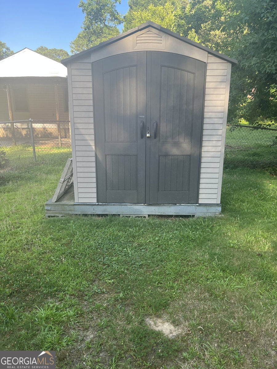 2530 Old Colony Road East Point - 18