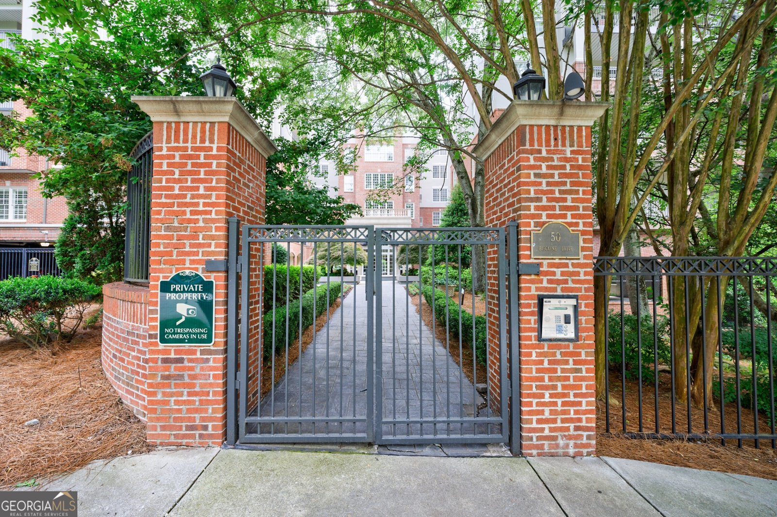 50 Biscayne Drive Atlanta - 1