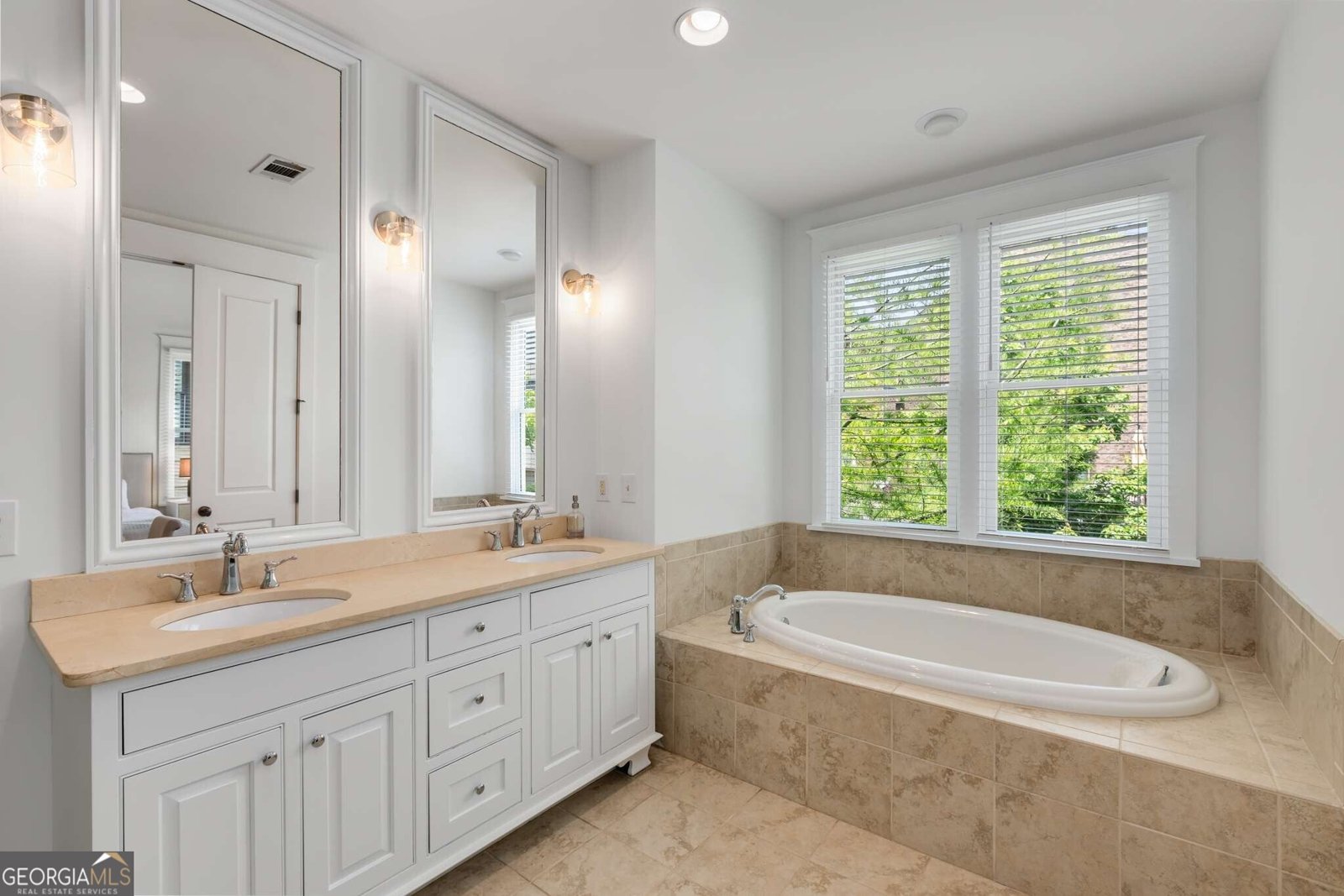 980 Faith Avenue Atlanta - 44