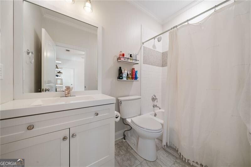 3894 Land O Lakes Drive Atlanta - 27