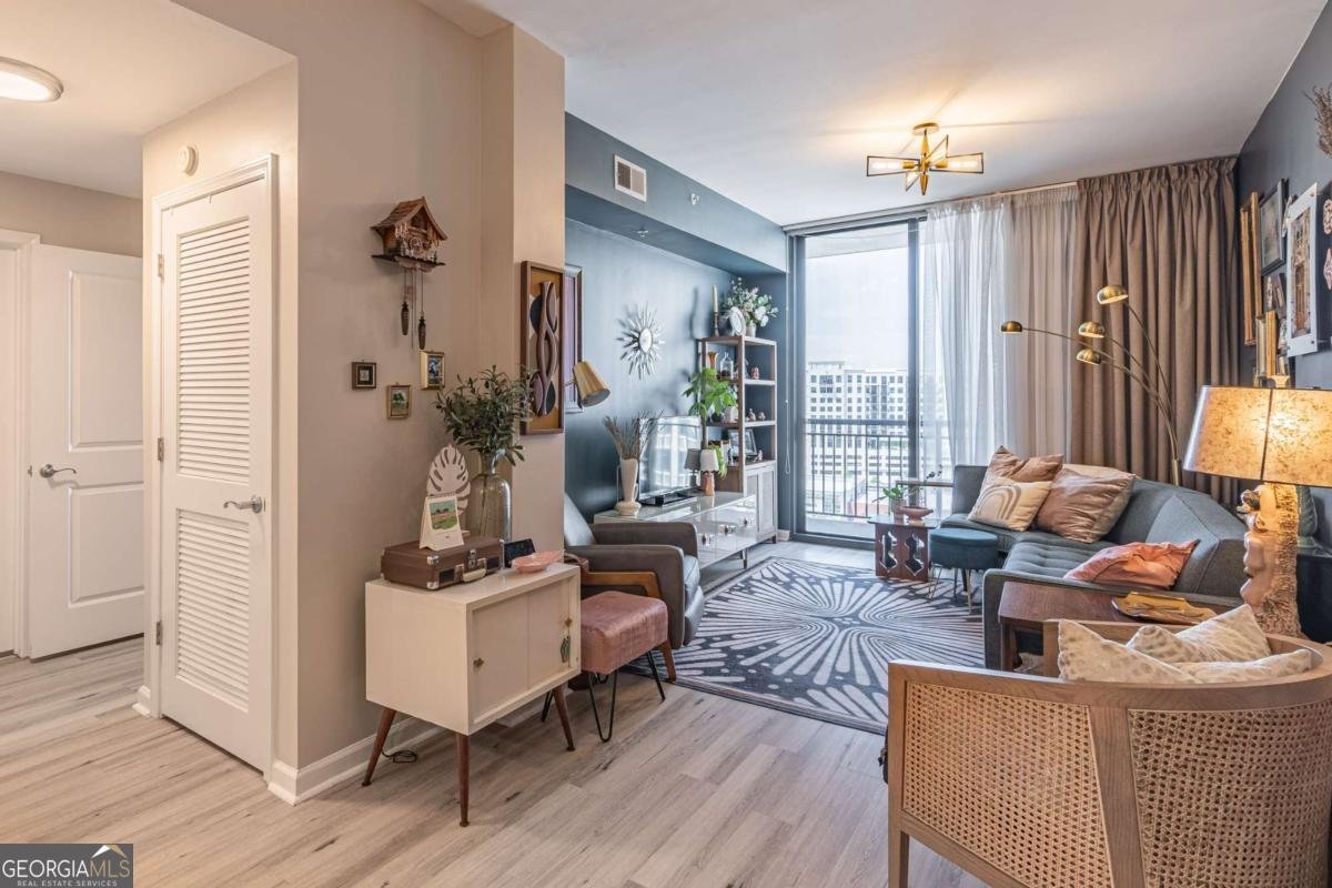 3040 Peachtree Road Atlanta - 18