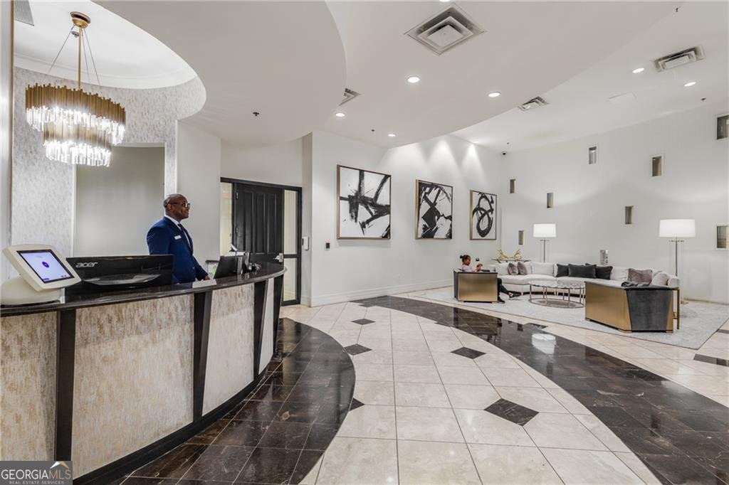 3040 Peachtree Road Atlanta - 35