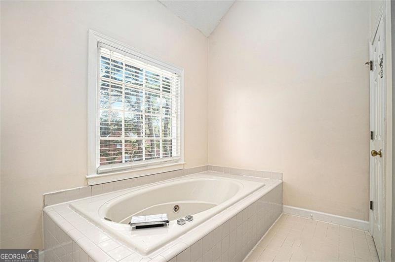 5633 SOUTHLAND Drive Stone Mountain - 16
