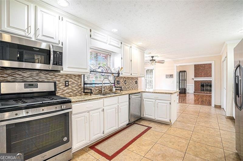 5633 SOUTHLAND Drive Stone Mountain - 8