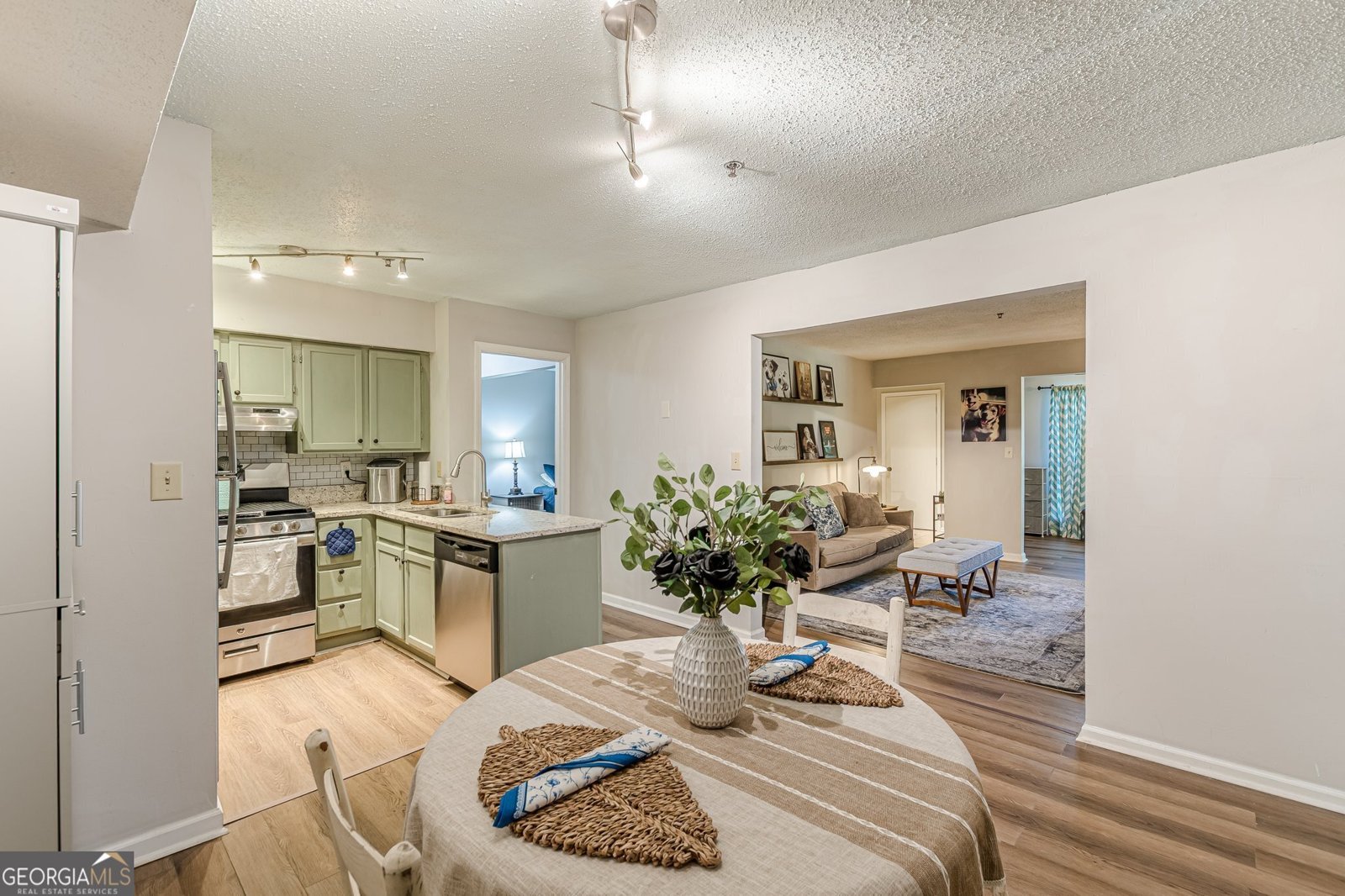 215 Cobblestone Trail Avondale Estates - 15