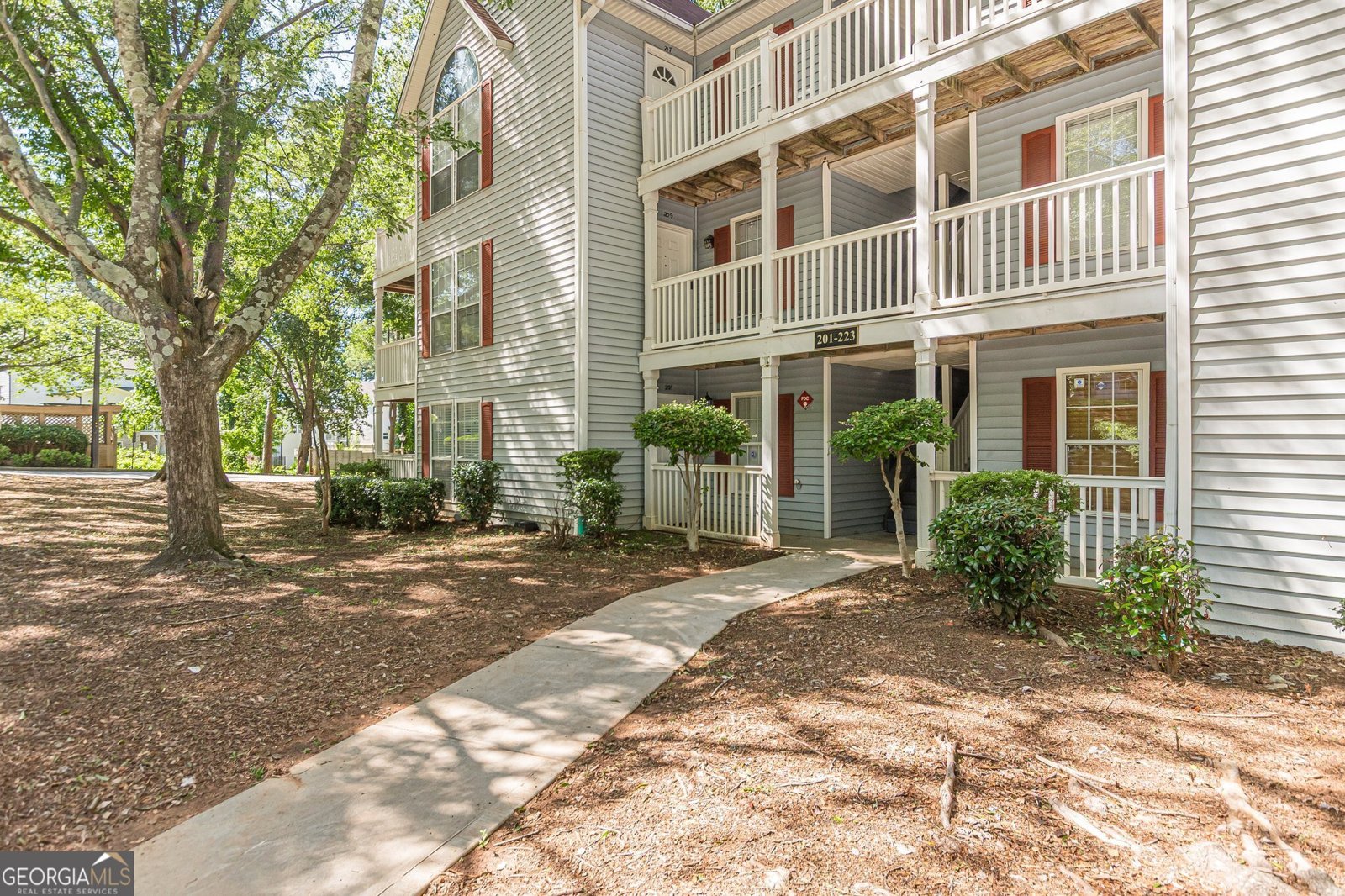 215 Cobblestone Trail Avondale Estates - 2