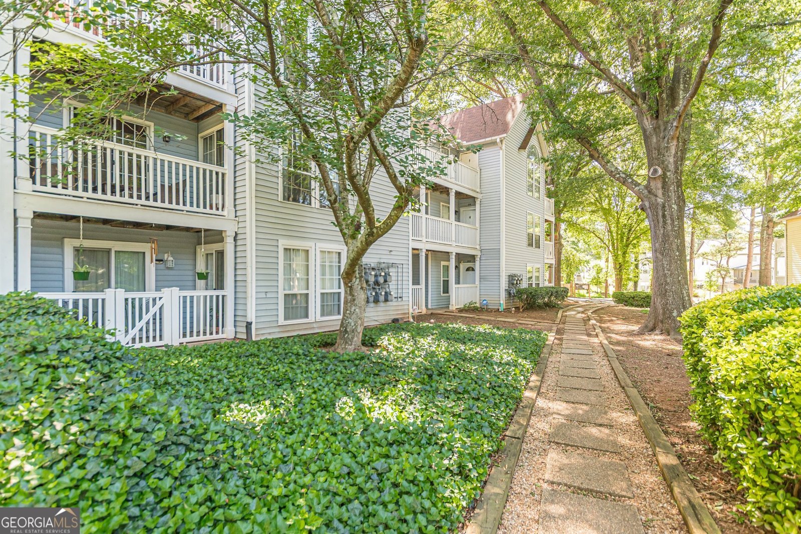 215 Cobblestone Trail Avondale Estates - 4