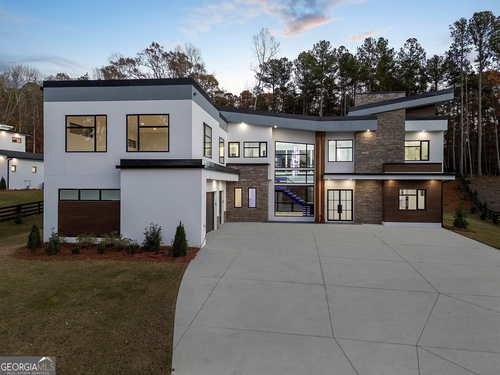 1678 Thomas Drive Hoschton - 68