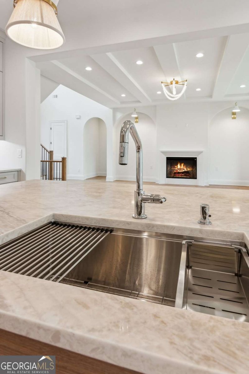 7188 WILLIAMS Road Flowery Branch - 19