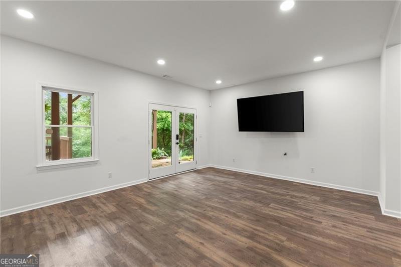 7059 Hunters Ridge Woodstock - 39