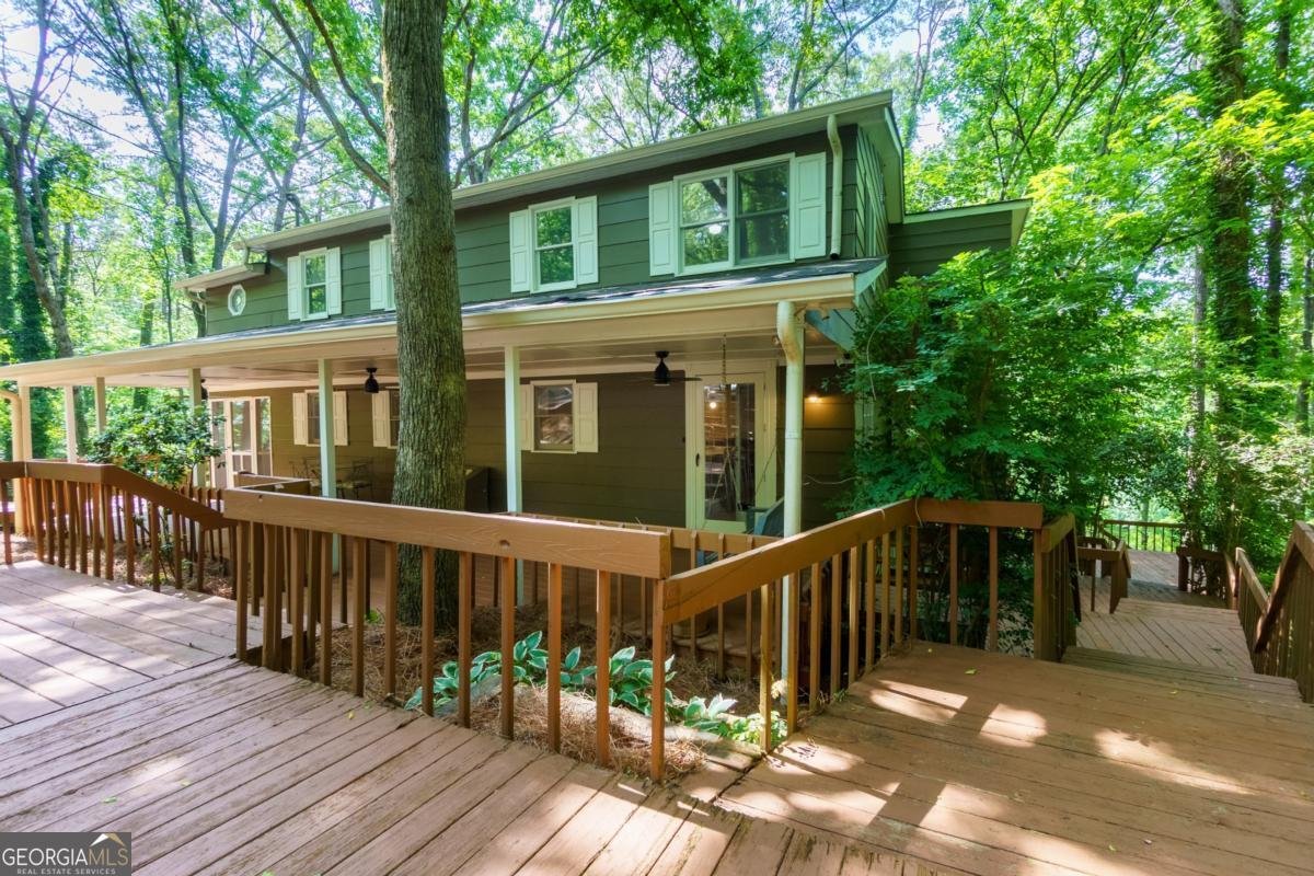3835 Clubhouse Circle Gainesville - 1