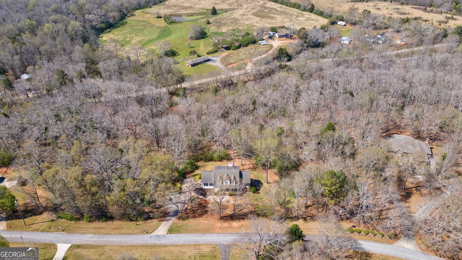 157 RIVERBEND Circle Royston - 72