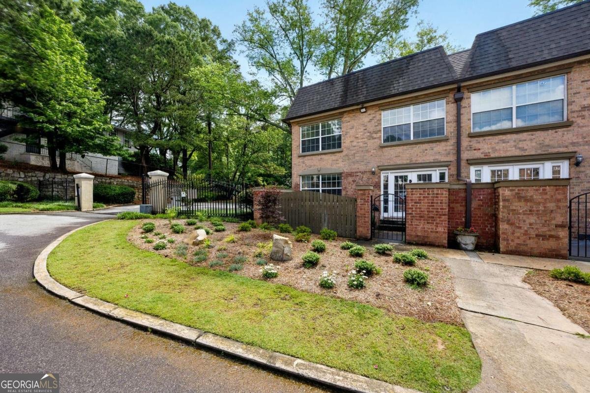 6980 Roswell Road Atlanta - 22