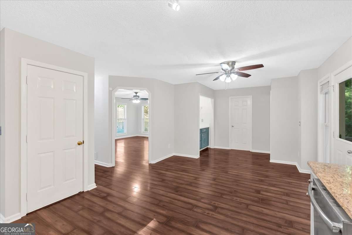 185 Waverly Walk Douglasville - 20