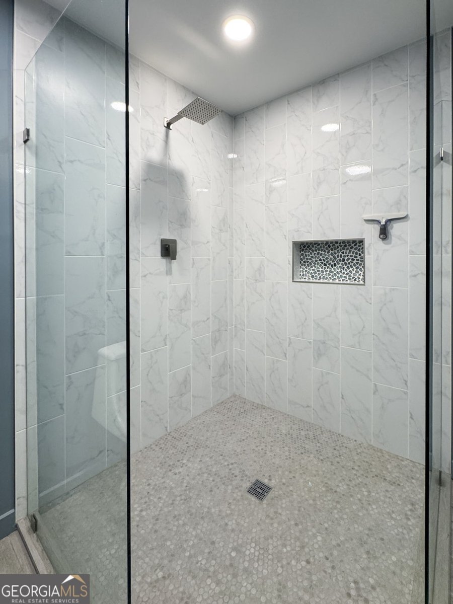 1560 Bubbling Creek Road Atlanta - 29