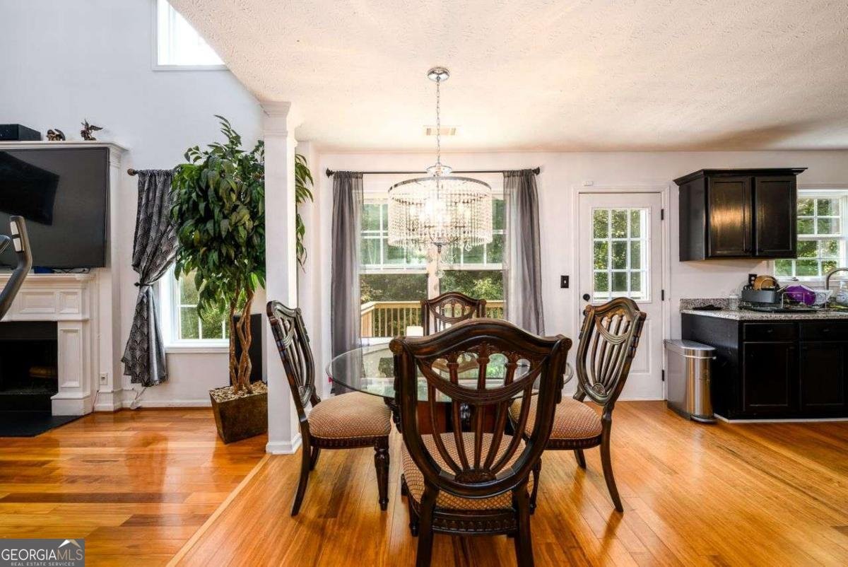 1045 PAPER CREEK Drive Lawrenceville - 17