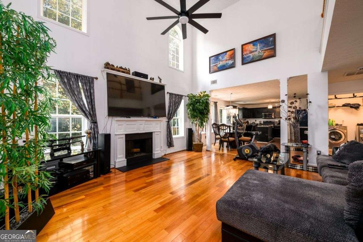 1045 PAPER CREEK Drive Lawrenceville - 21