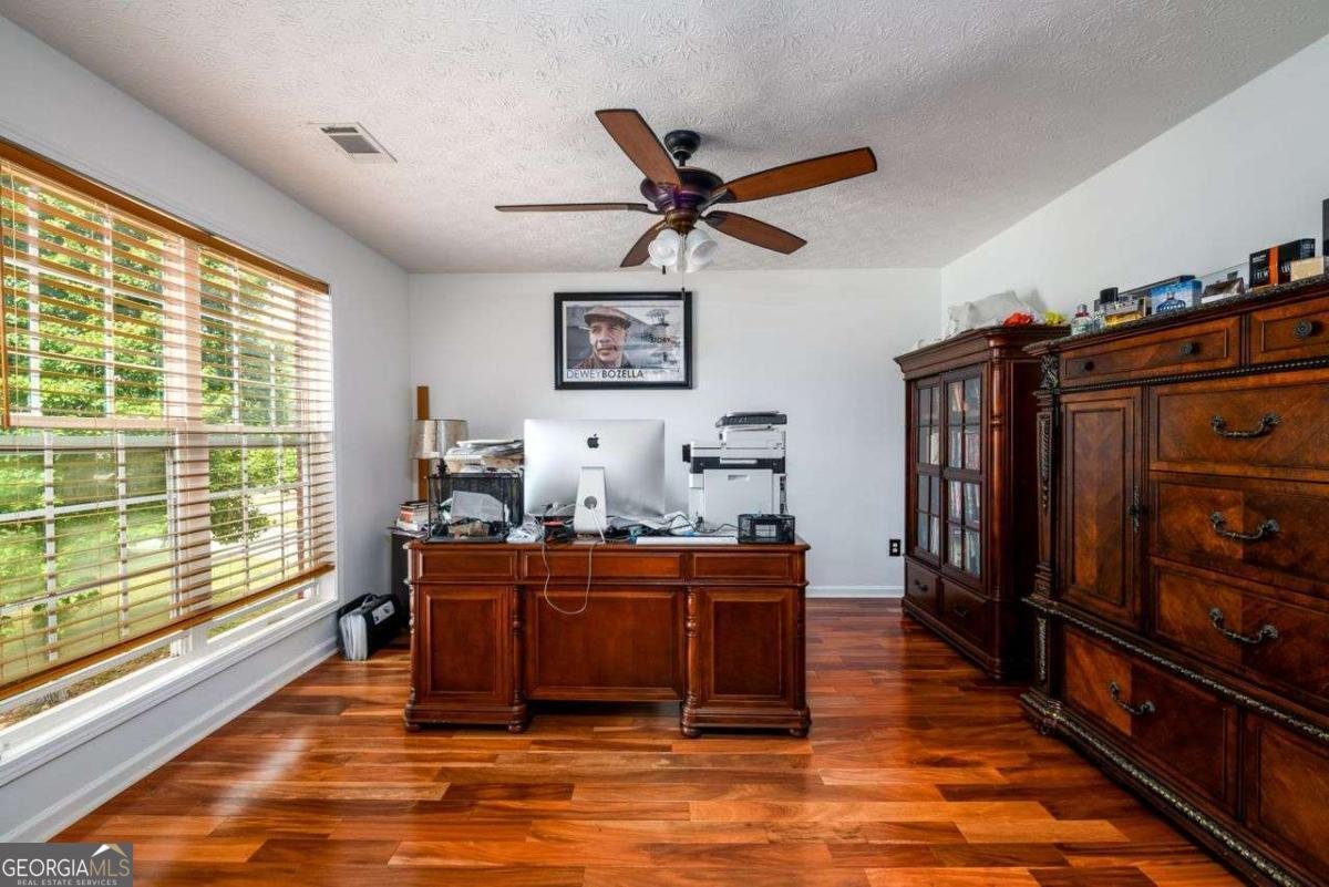 1045 PAPER CREEK Drive Lawrenceville - 24