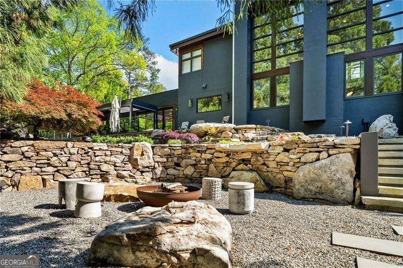 265 Tara Trail Atlanta - 75