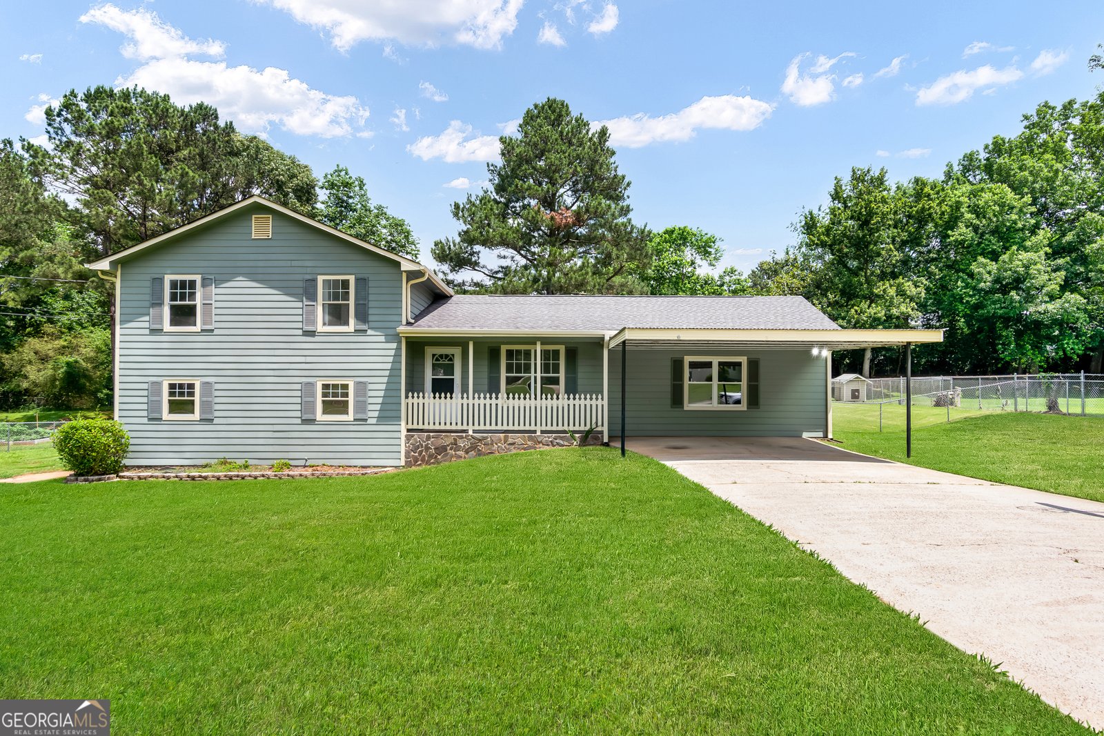 320 Edna Drive Stockbridge - 1