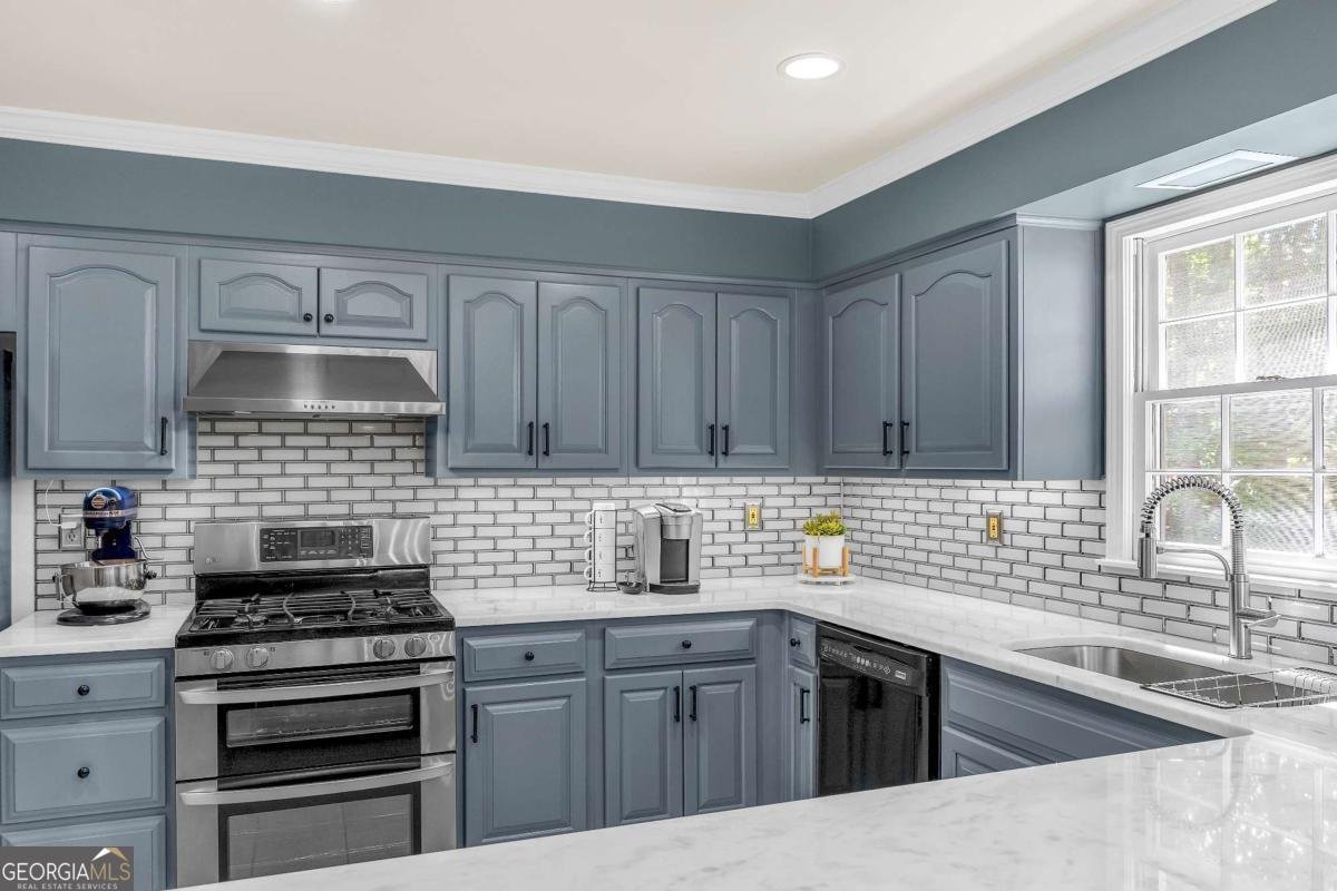 222 MOSSY Place Alpharetta - 9