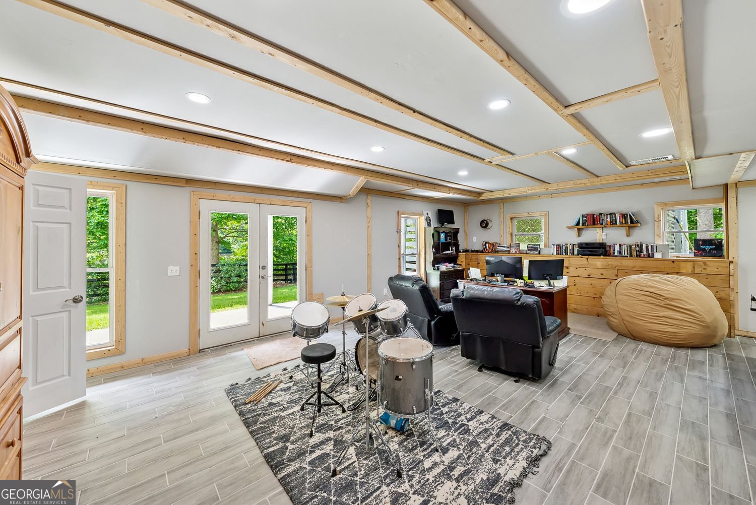 471 Henderson Lake Drive Canton - 49