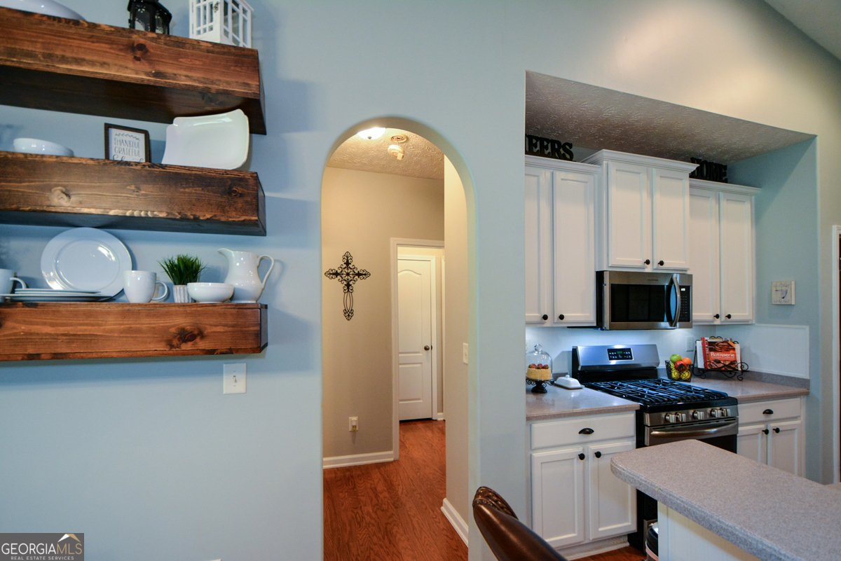 9013 Aldbury Drive Locust Grove - 38
