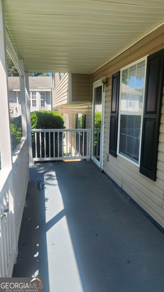6120 Raleigh Oaks Court Lithonia - 3