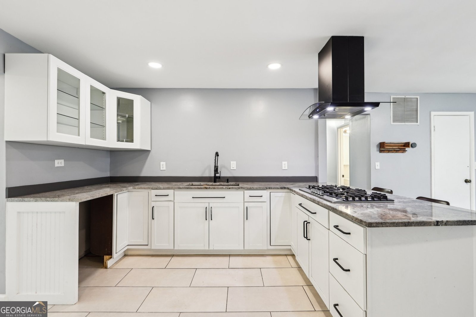 6072 Holiday Boulevard Forest Park - 15
