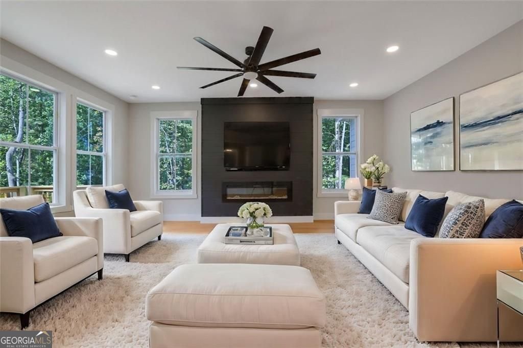 553 Somersby Drive Dallas - 2