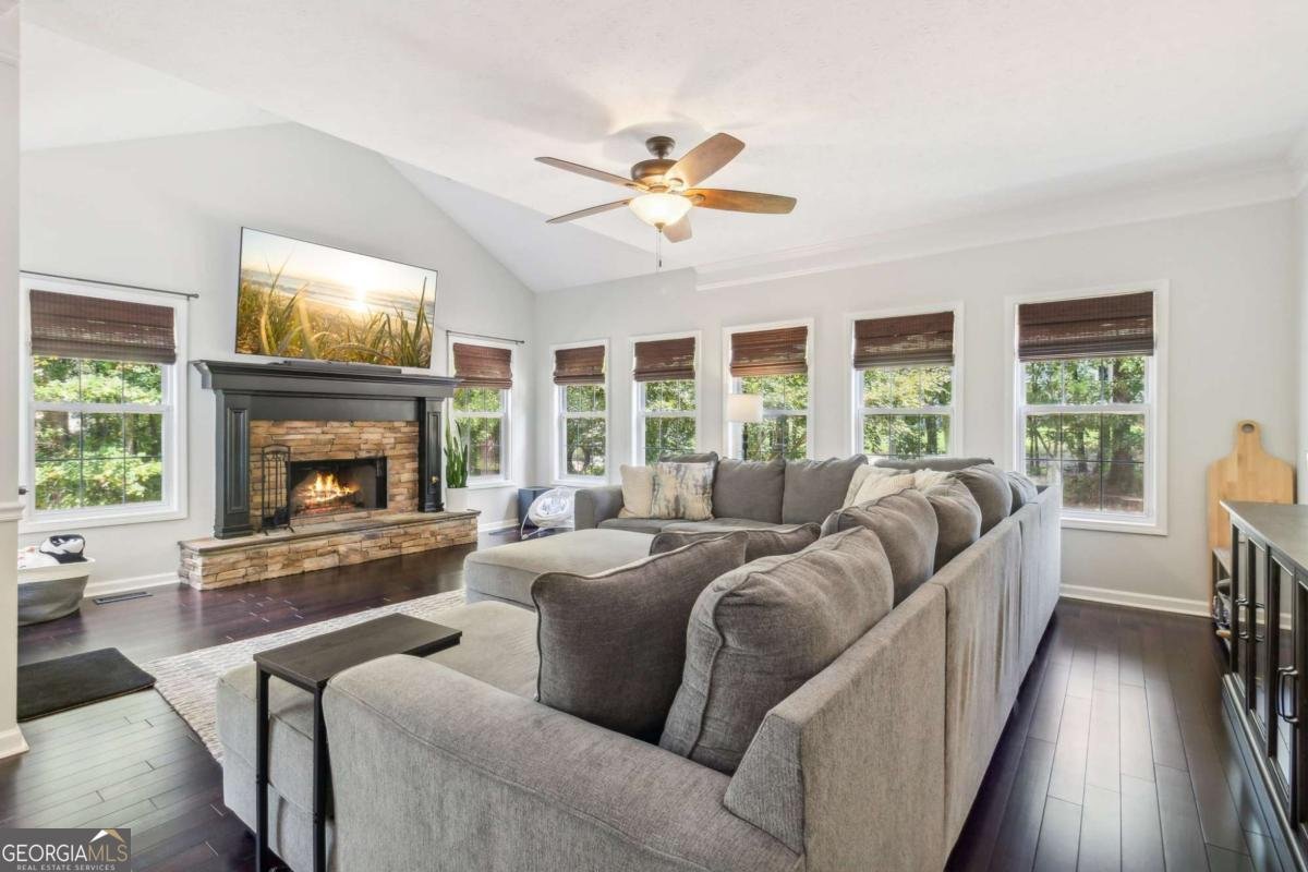 25 Grange Court Sharpsburg - 9