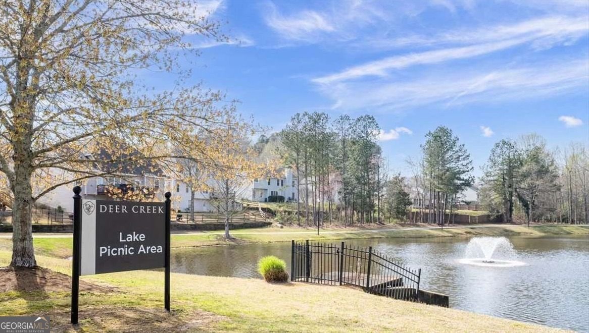 6772 Blantyre Boulevard Boulevard Stone Mountain - 44