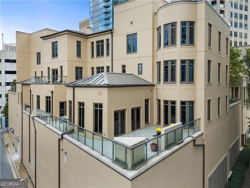 3376 3376 Peachtree Road Atlanta - 64