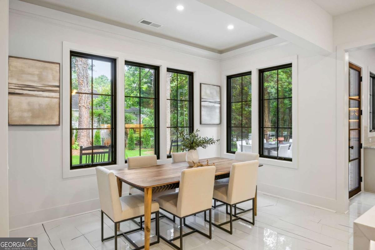 942 fairfield Drive Marietta - 22
