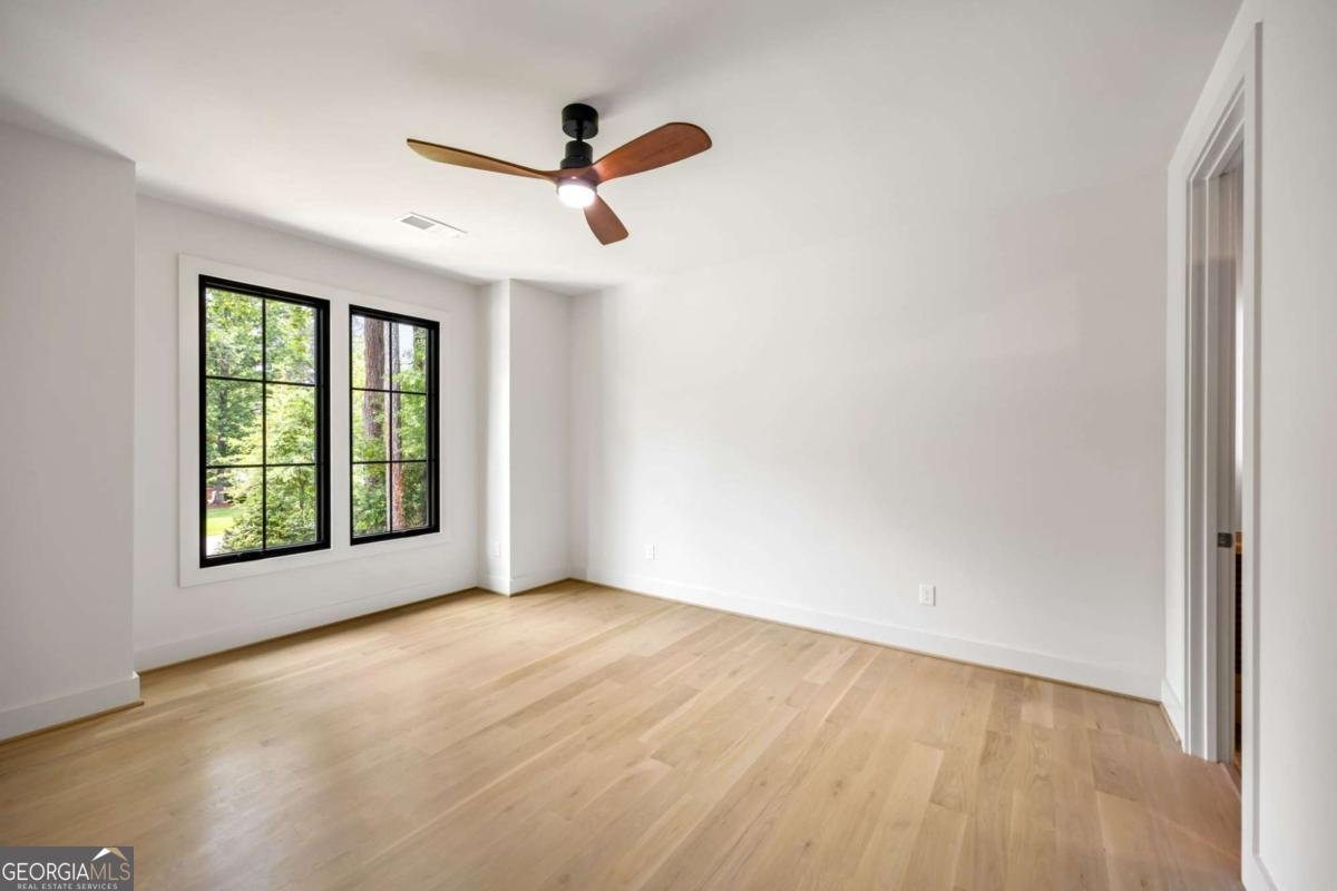 942 fairfield Drive Marietta - 56