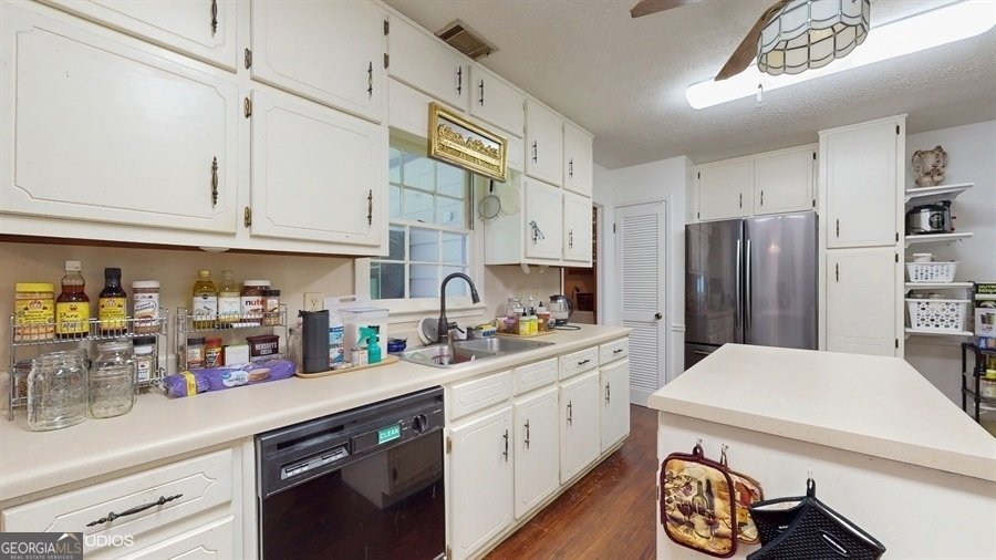 6 Fairfield Drive Ellenwood - 23