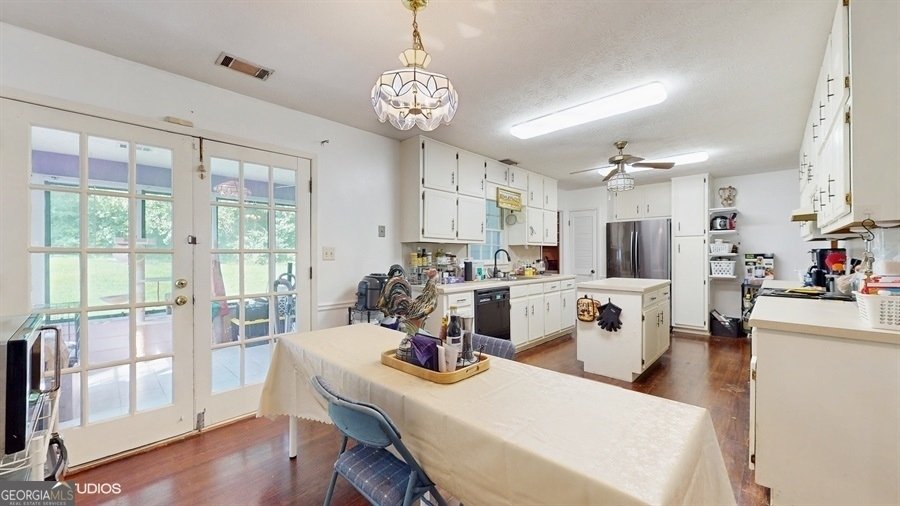 6 Fairfield Drive Ellenwood - 27