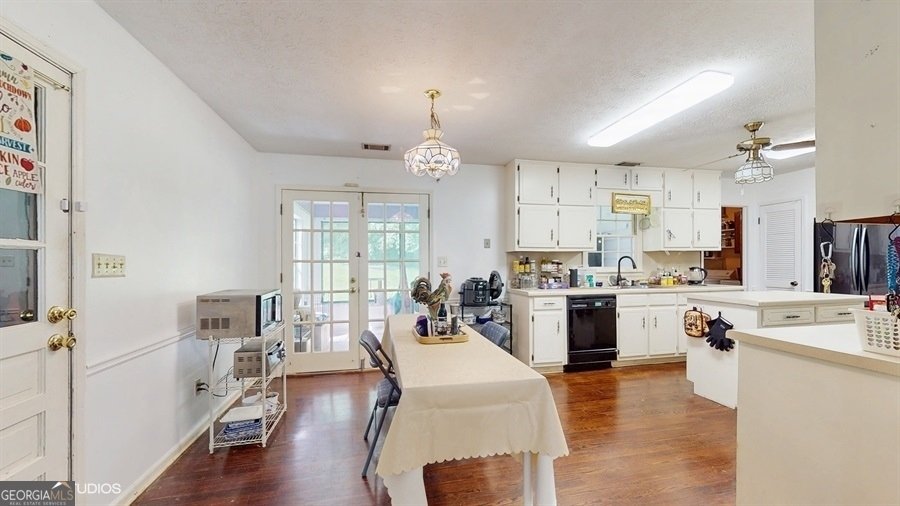 6 Fairfield Drive Ellenwood - 28