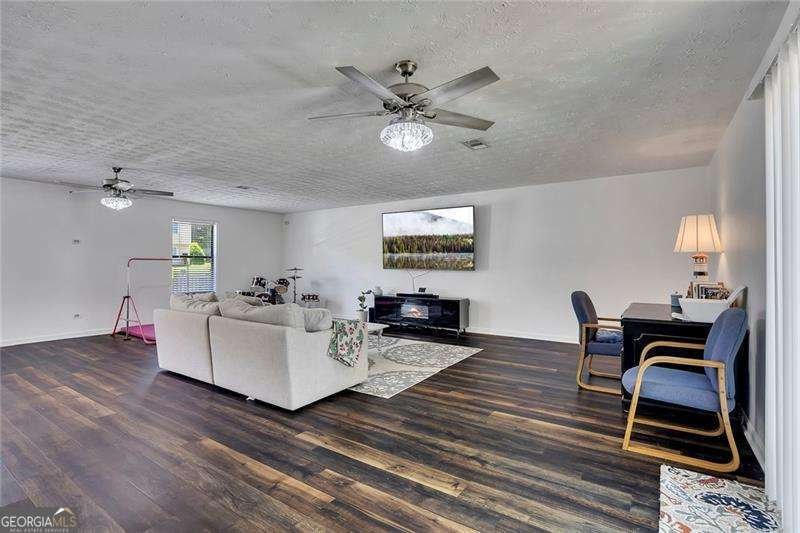 3856 Nowlin Road Kennesaw - 18