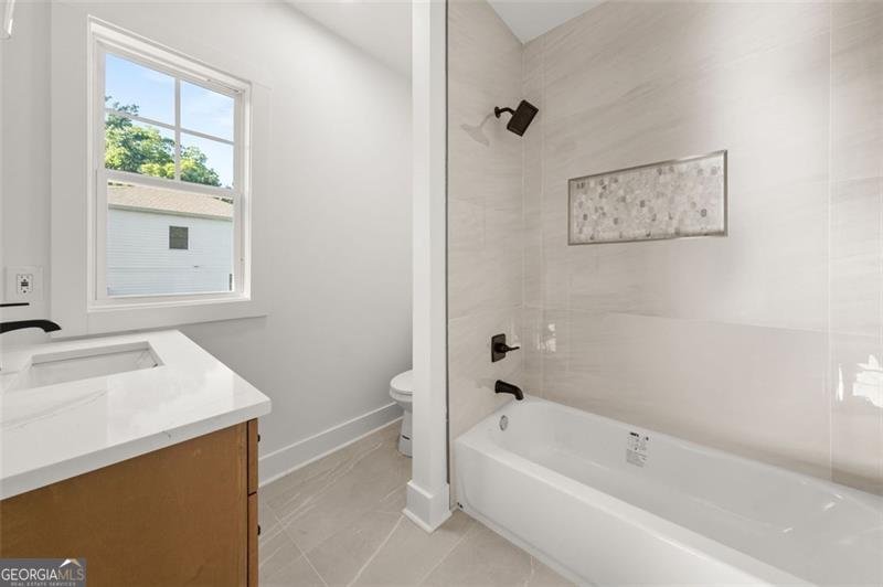 327 OHM Avondale Estates - 17