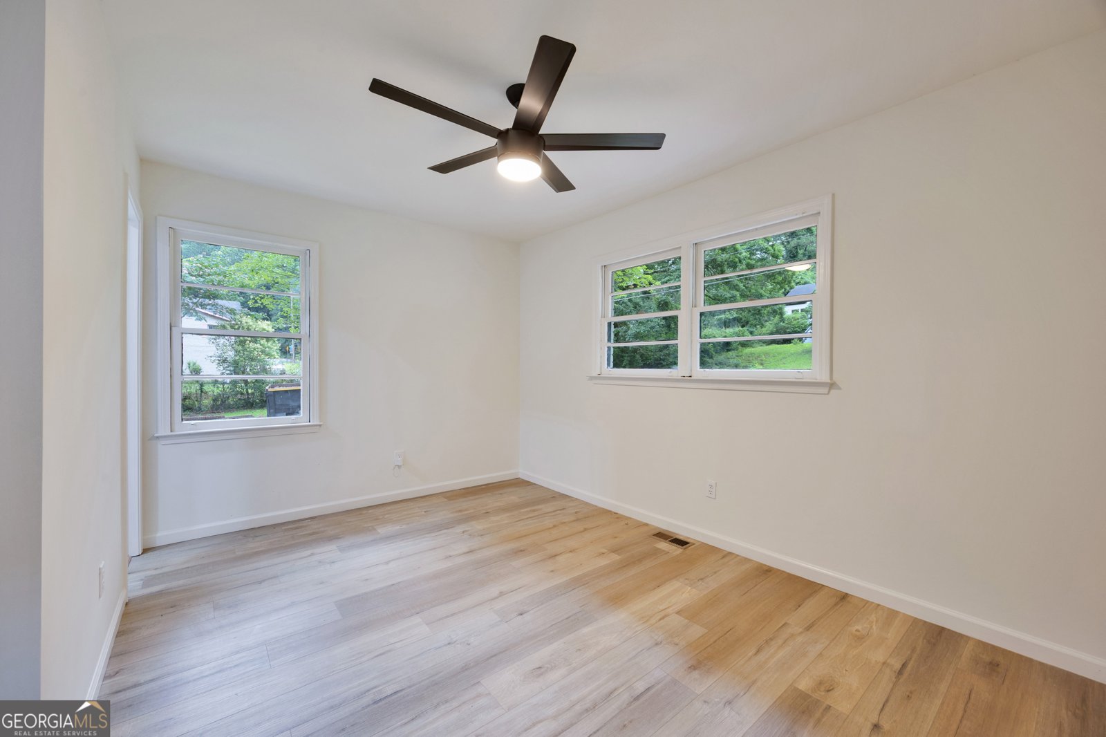 450 Collier Ridge Drive Atlanta - 18